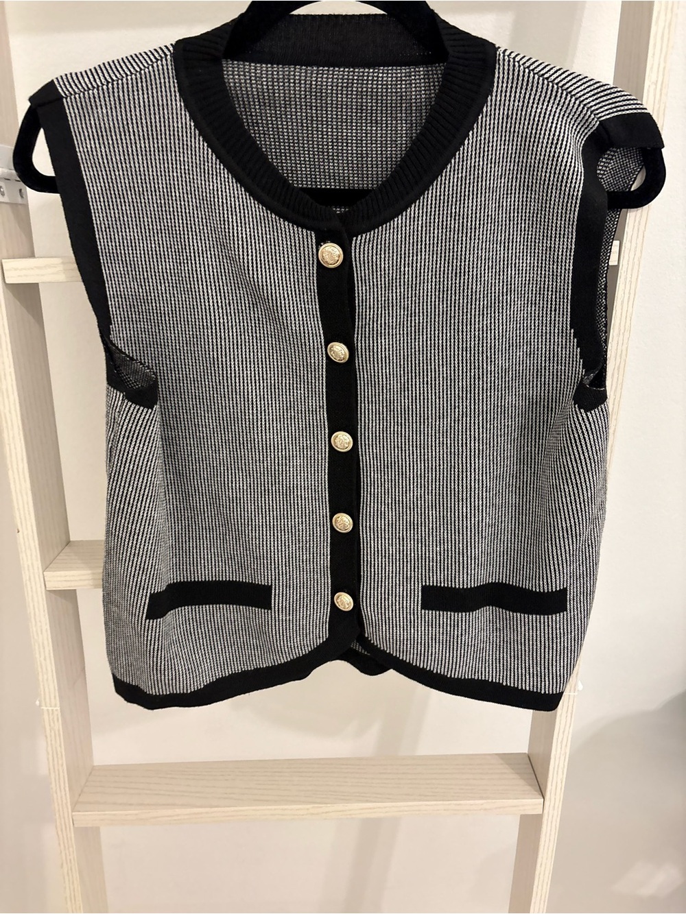 Chic Black & White Sleeveless Knit Cardigan with Gold Buttons